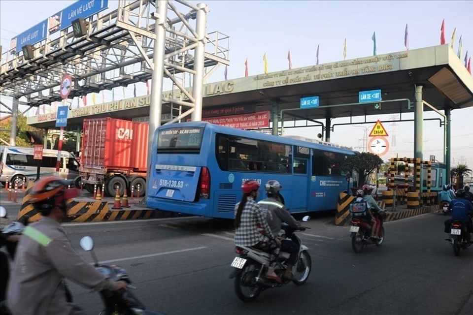 Nhiều dự án BOT giao thông thời gian qua không quy định về quy mô để được gọi vốn. Nhiều dự án BOT giao thông thời gian qua không quy định về quy mô để được gọi vốn.