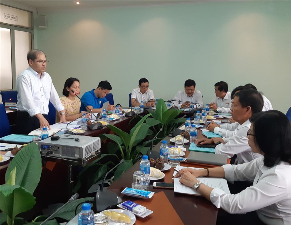 Ông Trần Tuệ Quang, Cục phó Cục điều tiết điện lực, Bộ Công thương và đoàn kiểm tra làm việc tại Công ty Điện lực Đồng Nai. Ông Trần Tuệ Quang, Cục phó Cục điều tiết điện lực, Bộ Công thương và đoàn kiểm tra làm việc tại Công ty Điện lực Đồng Nai.