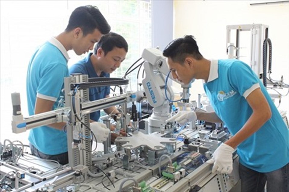 Hỗ trợ hơn 118 tỉ đồng cho sinh viên trường nghề khởi nghiệp Hỗ trợ hơn 118 tỉ đồng cho sinh viên trường nghề khởi nghiệp
