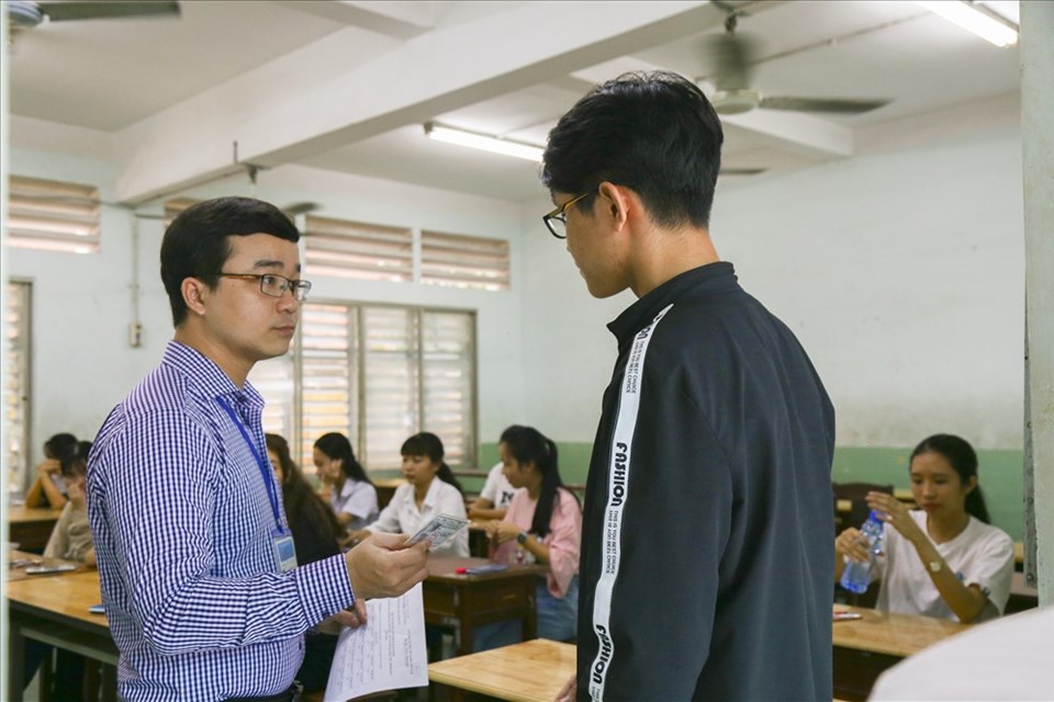Hơn 2.800 thí sinh tham dự kỳ thi kiểm tra năng lực của ĐH Luật TPHCM Hơn 2.800 thí sinh tham dự kỳ thi kiểm tra năng lực của ĐH Luật TPHCM