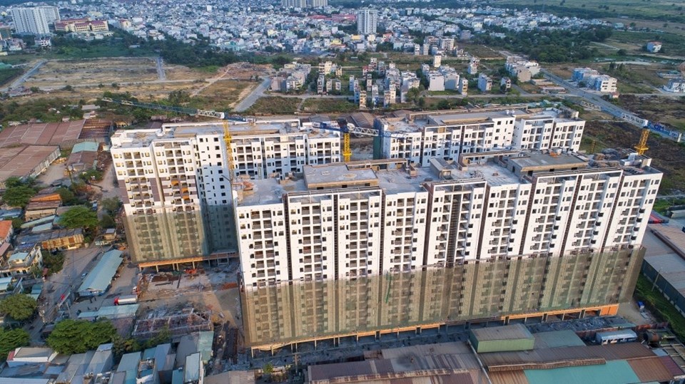 Khan hiếm nguồn cung, thị trường bất động sản TP HCM trầm lắng. Ảnh: H.H Khan hiếm nguồn cung, thị trường bất động sản TP HCM trầm lắng. Ảnh: H.H