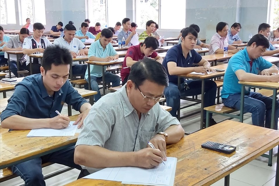 86 công nhân thi thợ giỏi ngành điện tử, điện công nghiệp 86 công nhân thi thợ giỏi ngành điện tử, điện công nghiệp